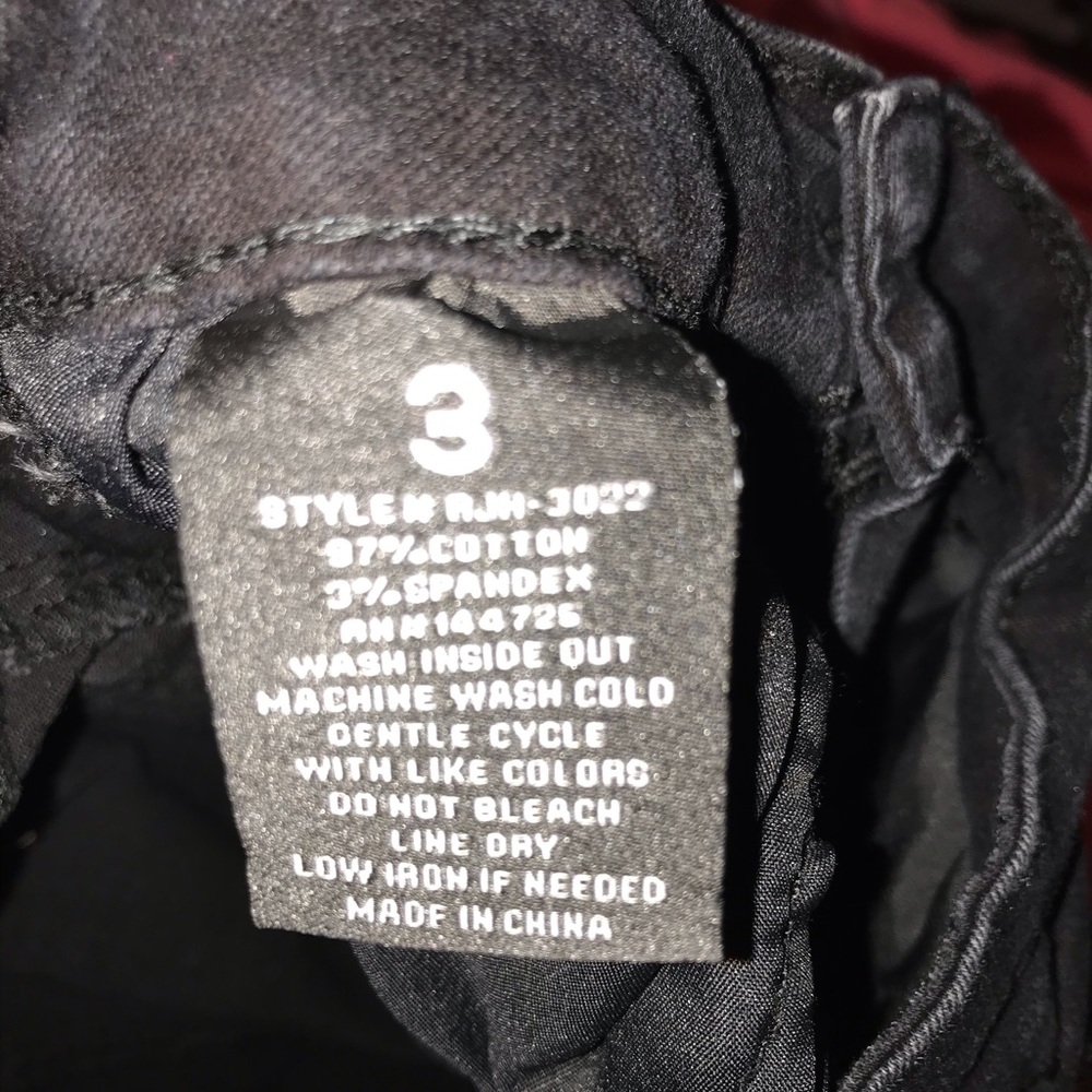 Jeans - Picture 3 of 3
